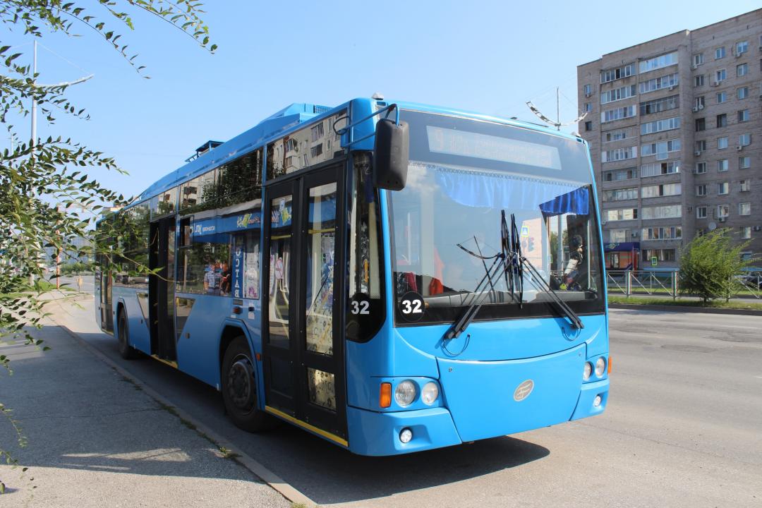 avtobys novi