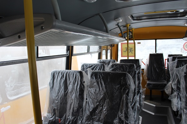 vtobus vnutri