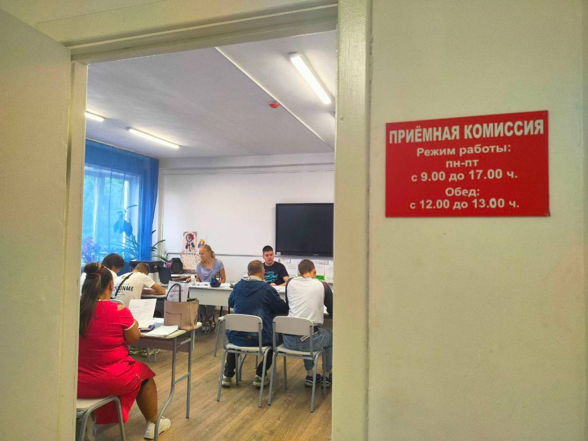AST priemnaya kampaniya
