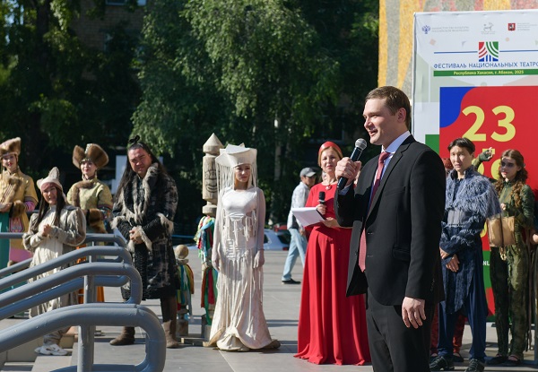 Konovalov teatrfestival
