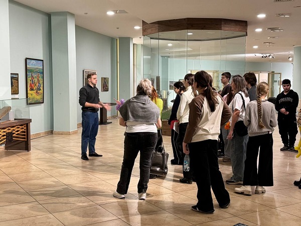 natsmuzee den yazyika