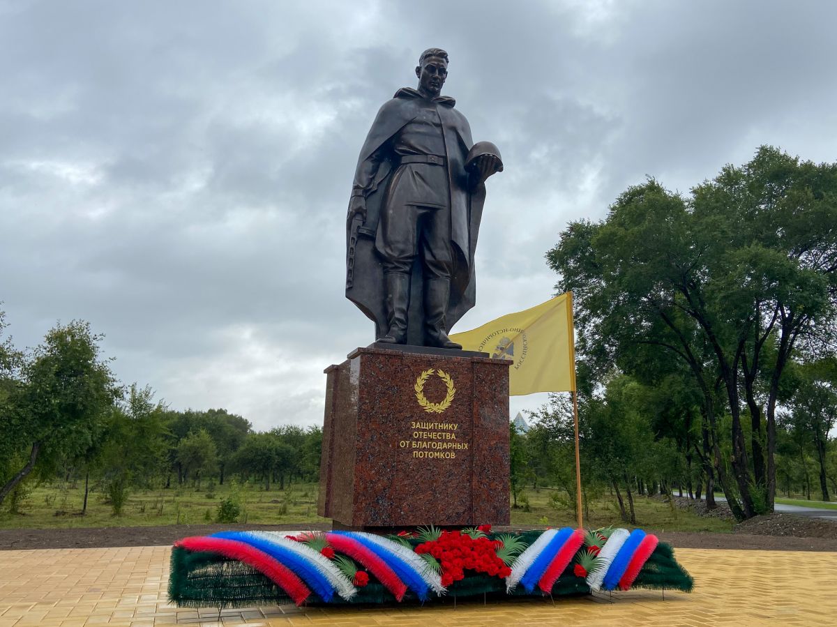 pamatnik soldatu abakan