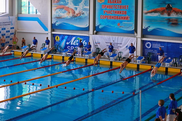 plavanie start