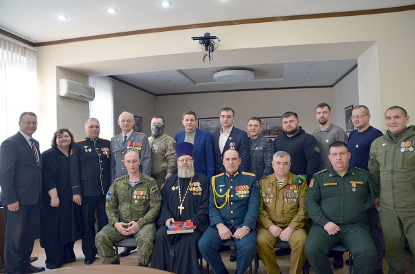 ab uhastniki svo