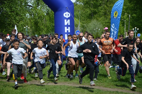 startuyt vse