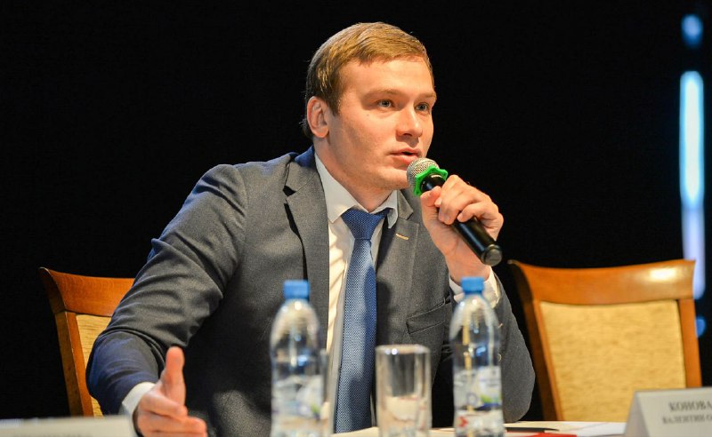 Konovalov vistypaet