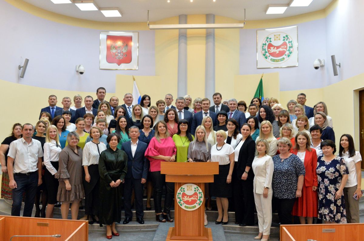 nagr finansistov