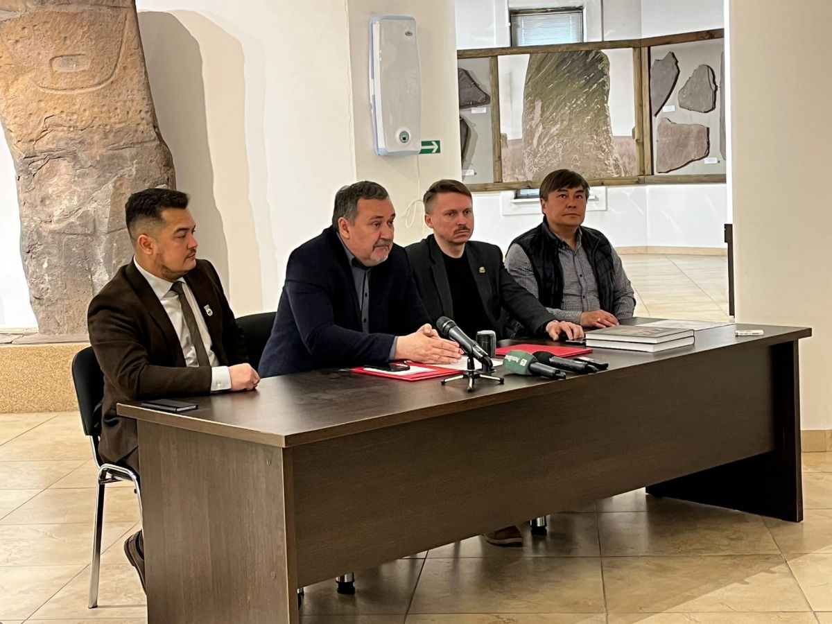 press konferentsiya myzei