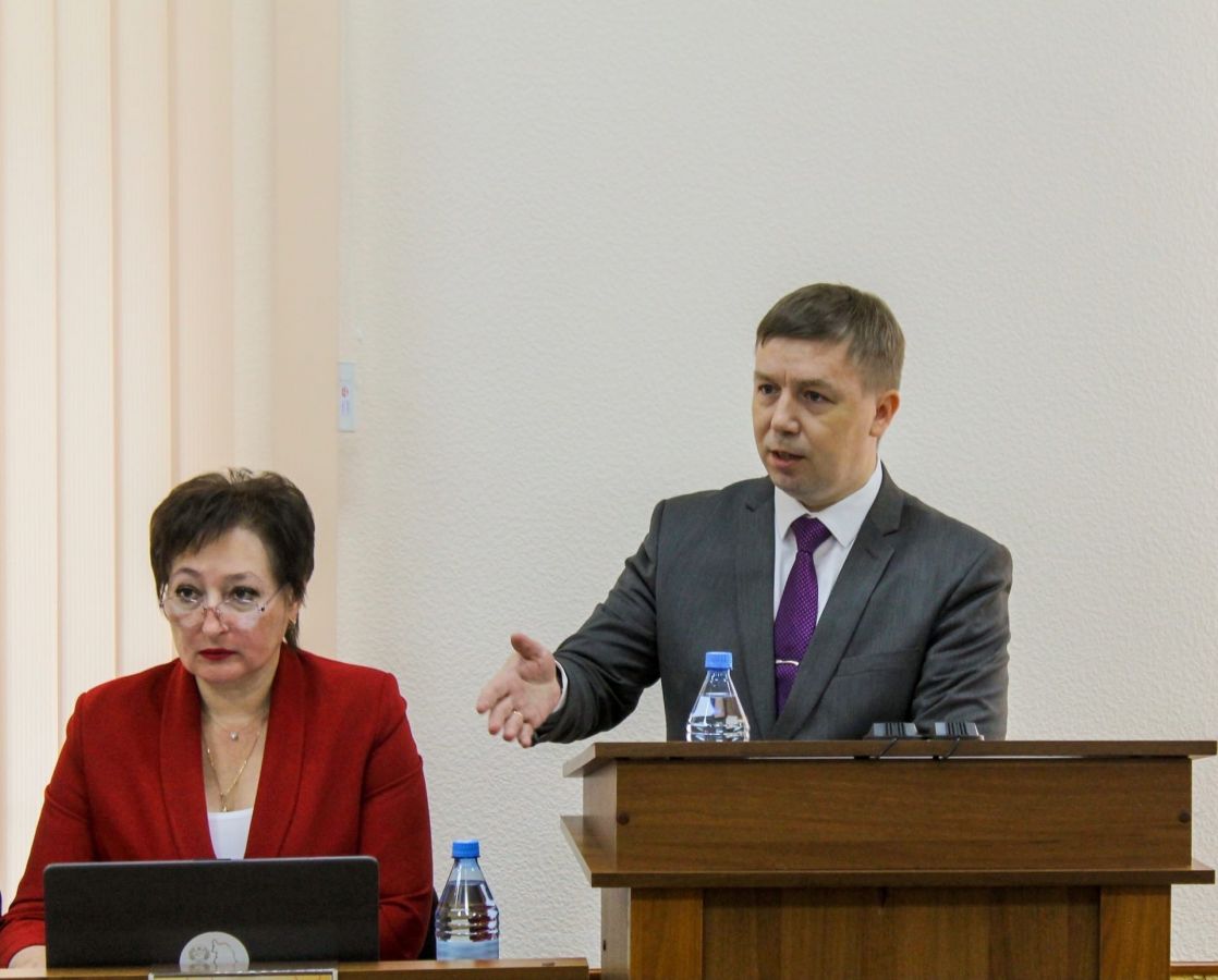 yhastki medrabotnikam